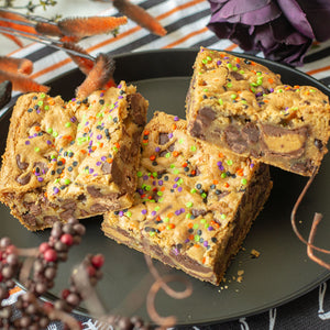 Candy-Filled Cookie Bars Perfect for Sweet Celebrations