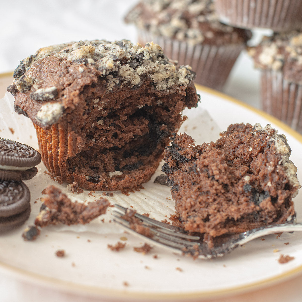 Chocolaty Cookie Crunch Muffin