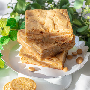 Pot of Gold Blondies with Golden Oreos and gold chocolate 